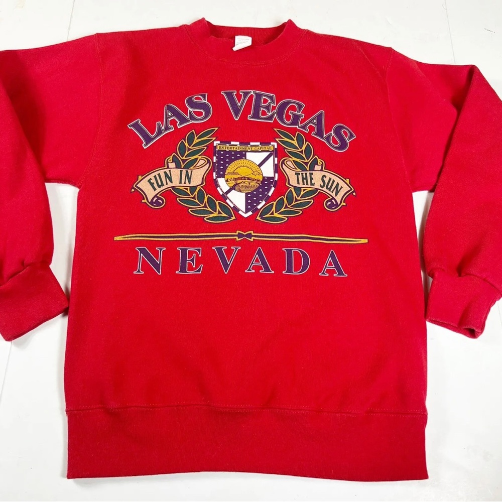 Vintage Las Vegas Sweatshirt size Medium Graphic Red Streetwear State 90s